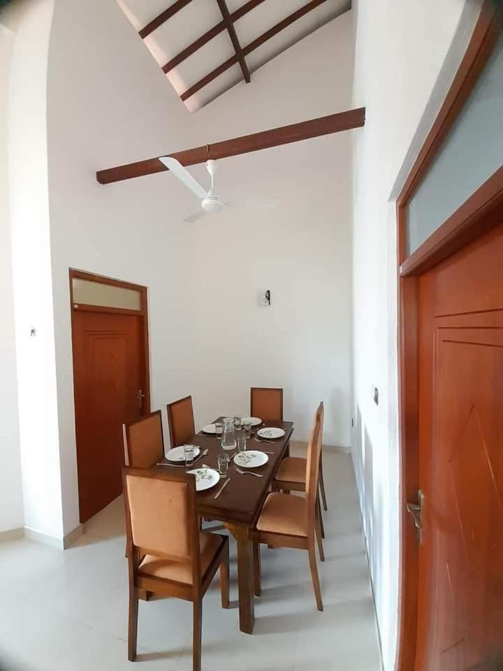 Jasmine Apartments Negombo Kültér fotó